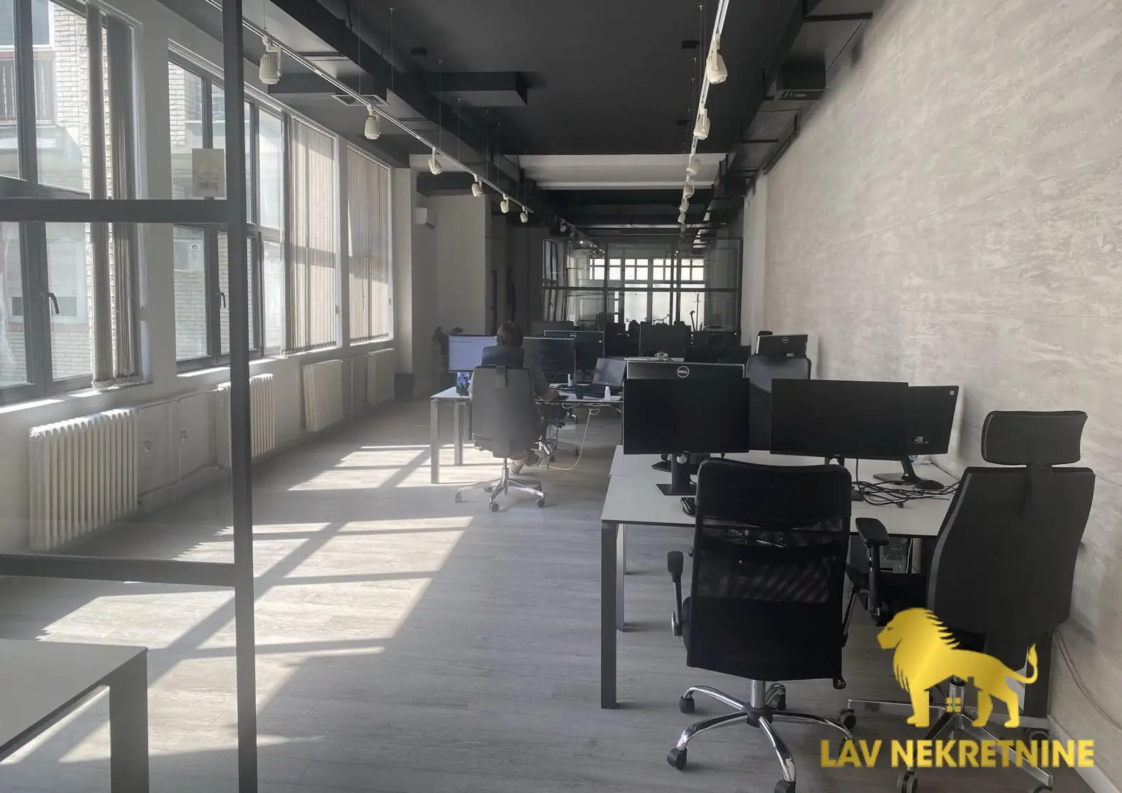 Stan - Novi Sad Bulevar - 9106179