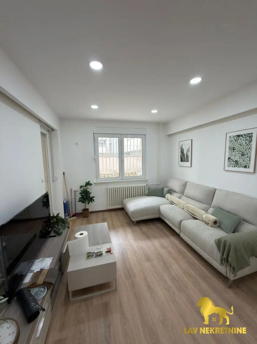 Stan - Novi Sad Grbavica - 9107241