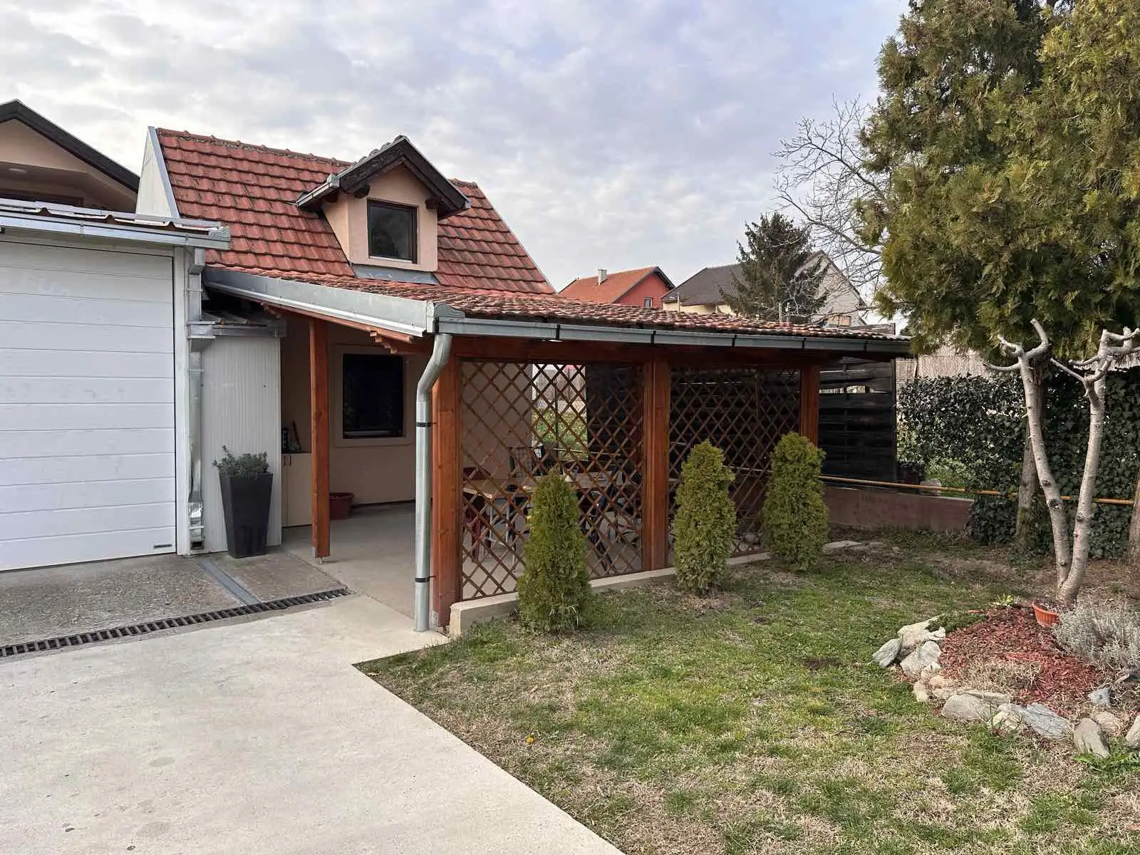 Kuća - Novi Sad Veternk - 3040536