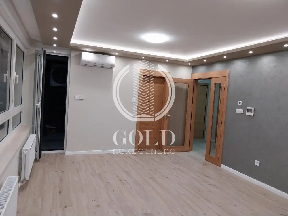 Stan - Novi Sad Centar - 204010015