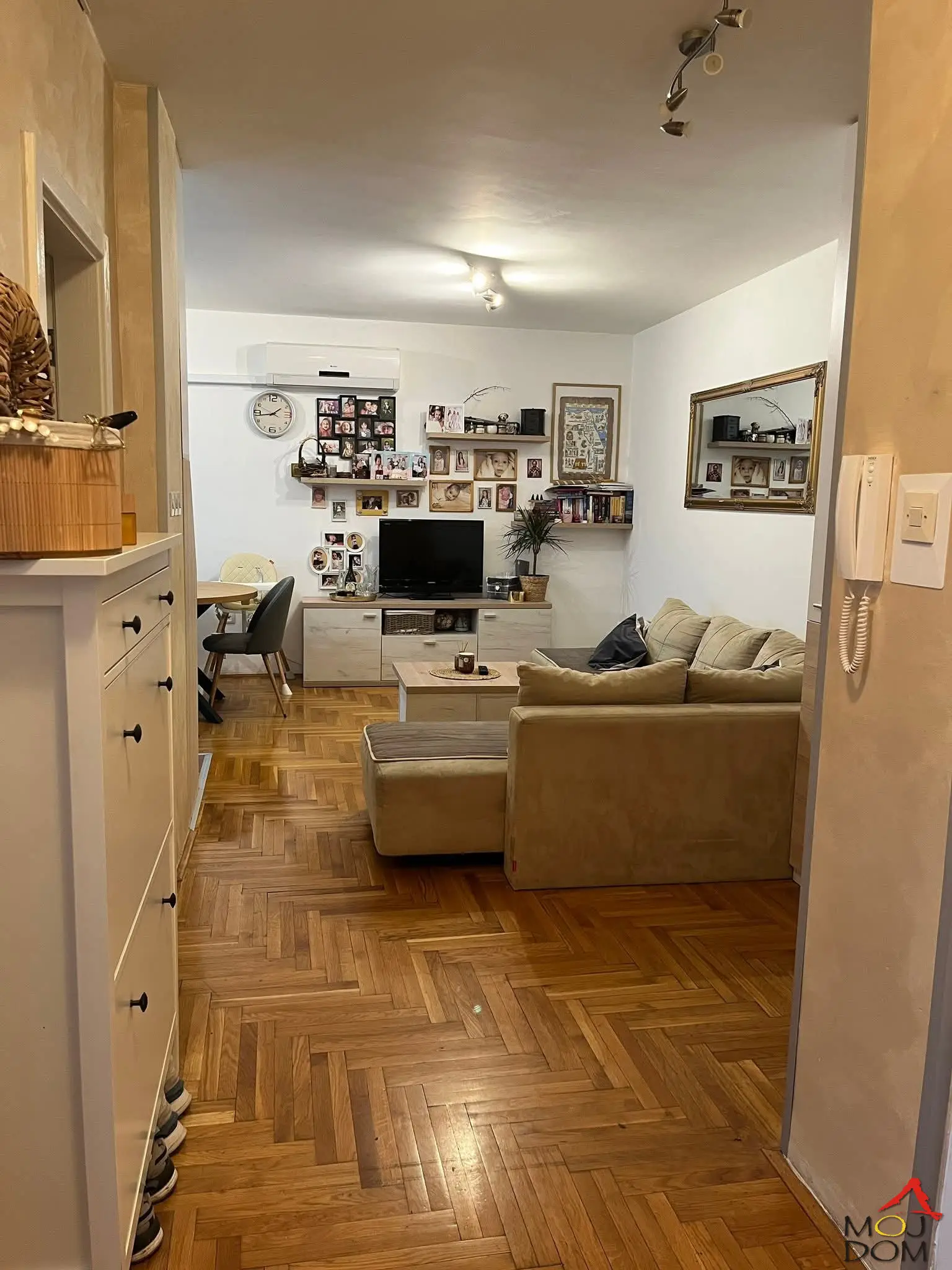 Stan - Novi Sad Detelinara - 1031459