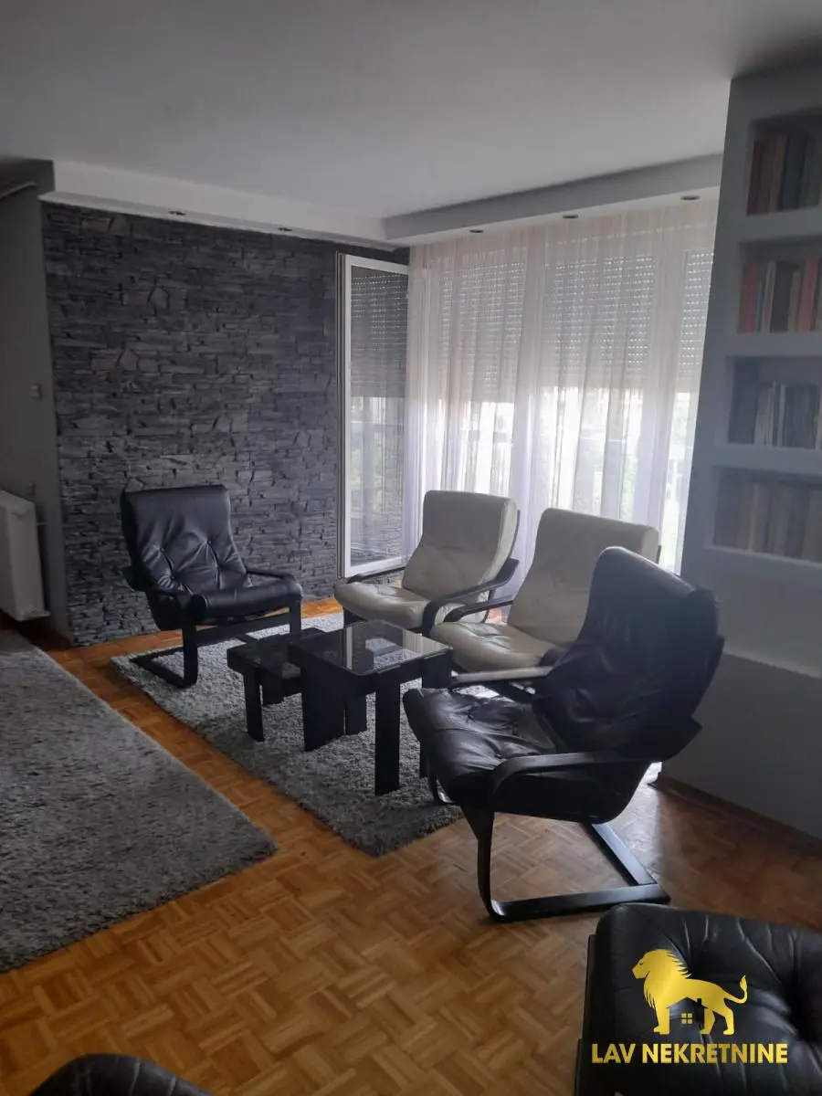 Stan - Novi Sad Novo Naselje - 9103165