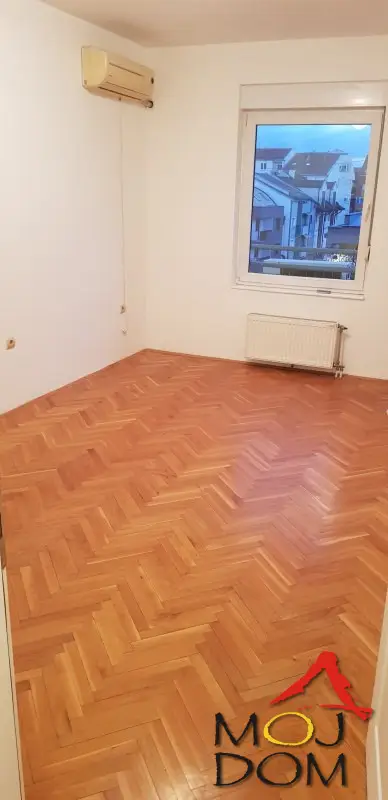 Stan - Novi Sad Bulevar - 9104304