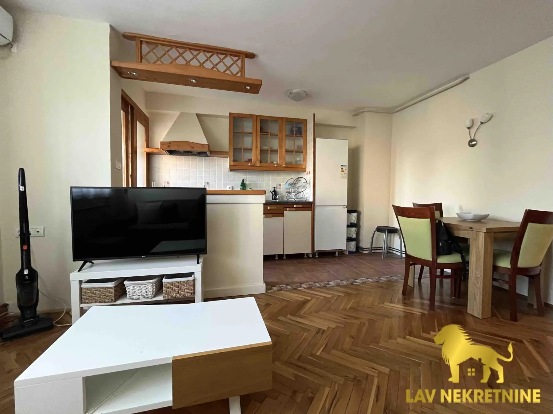 Stan - Novi Sad Cara Dušana - 9106979