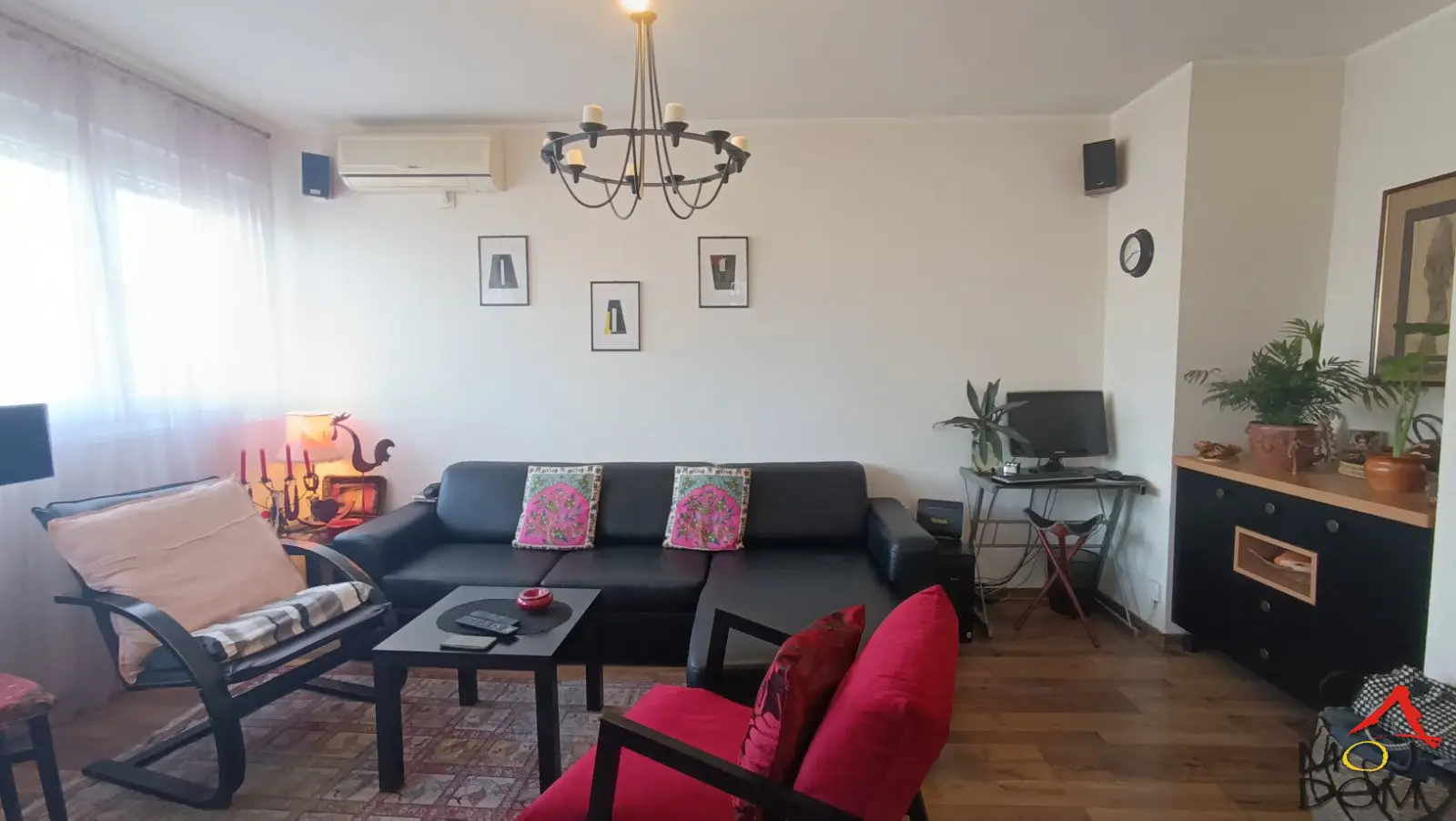 Stan - Novi Sad Železnička stanica - 1031812