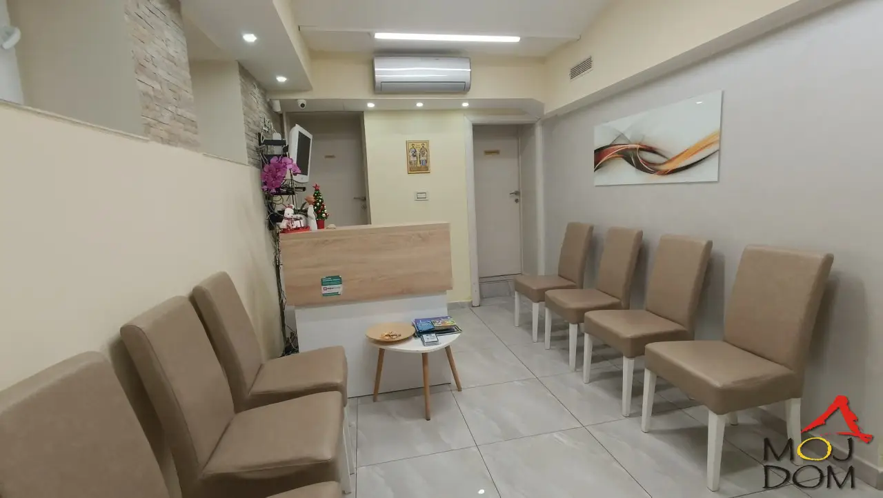 Lokal - Novi Sad Centar - 8000815