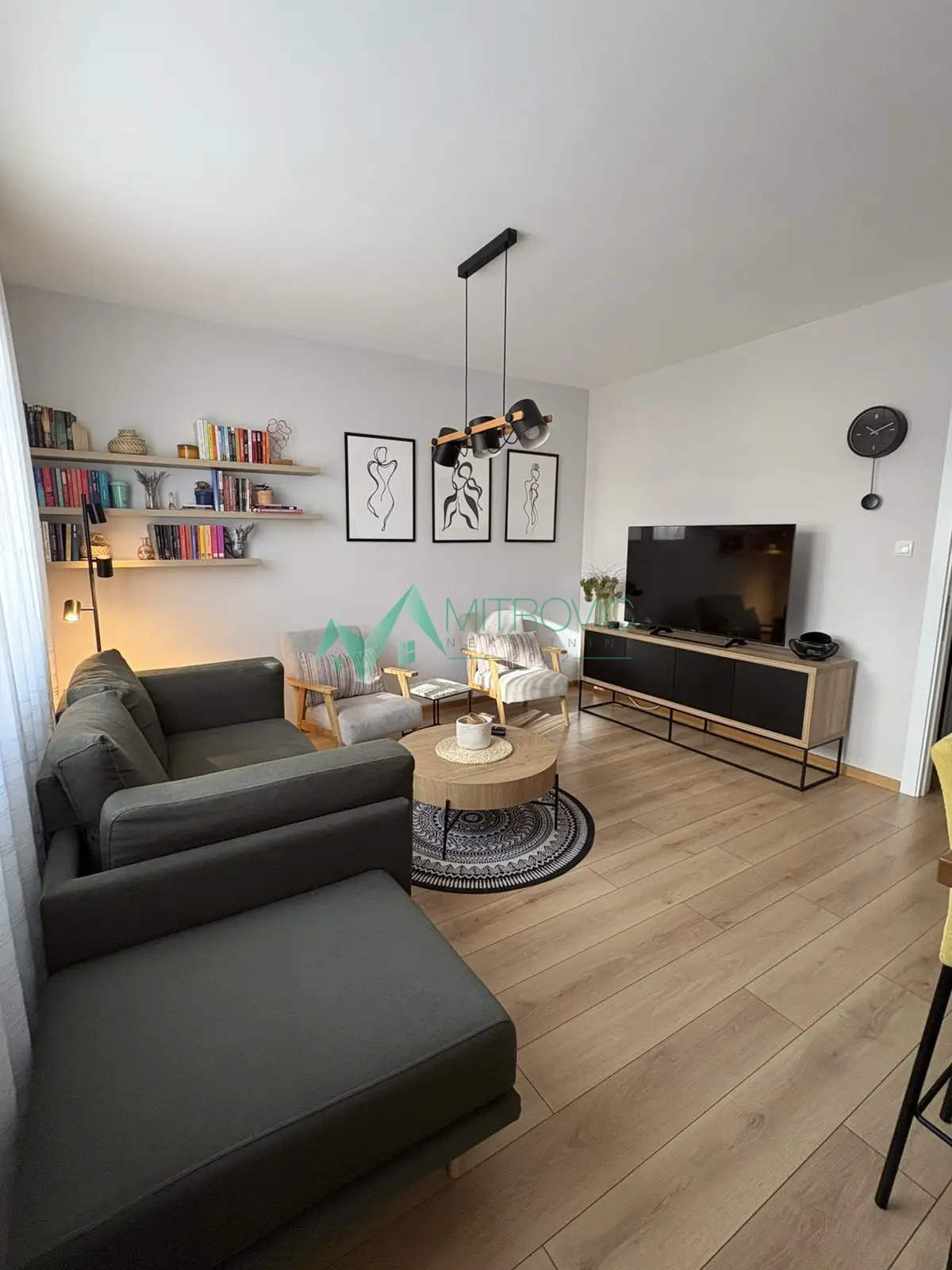 Apartment with private yard and parking! Mortgage enabled for young people!