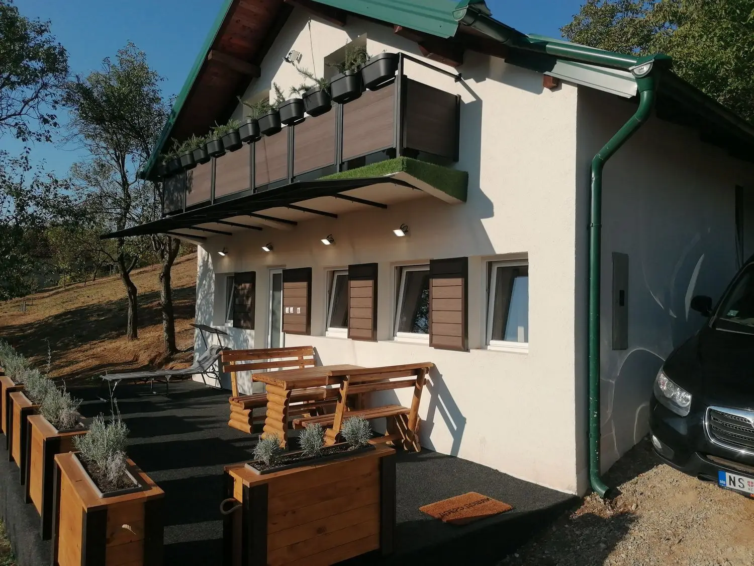 <p>In a beautiful location in Sremska Kamenica / Paragovo, close to the church, store, and bus station, res