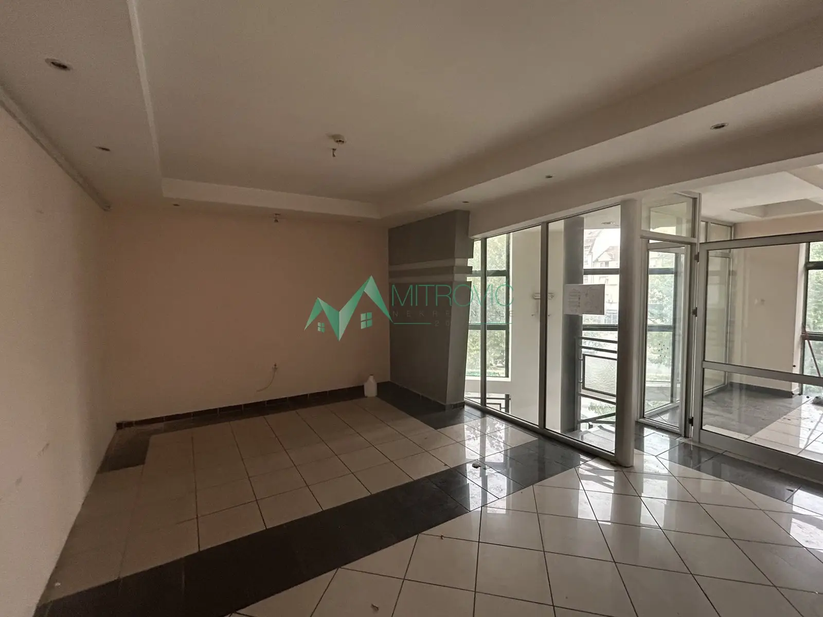 OFFICE SPACE – BOULEVARD OF LIBERATION, 522 m²