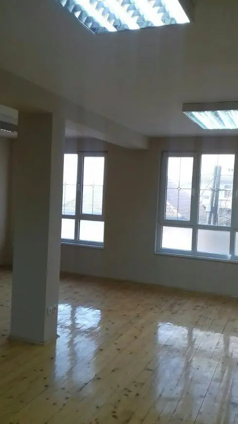 Novi Sad, Nova Detelinara, 90m2 premises, excellent for offices or other types of commercial space. (Bomil real estate, Novi Sad, Reg.