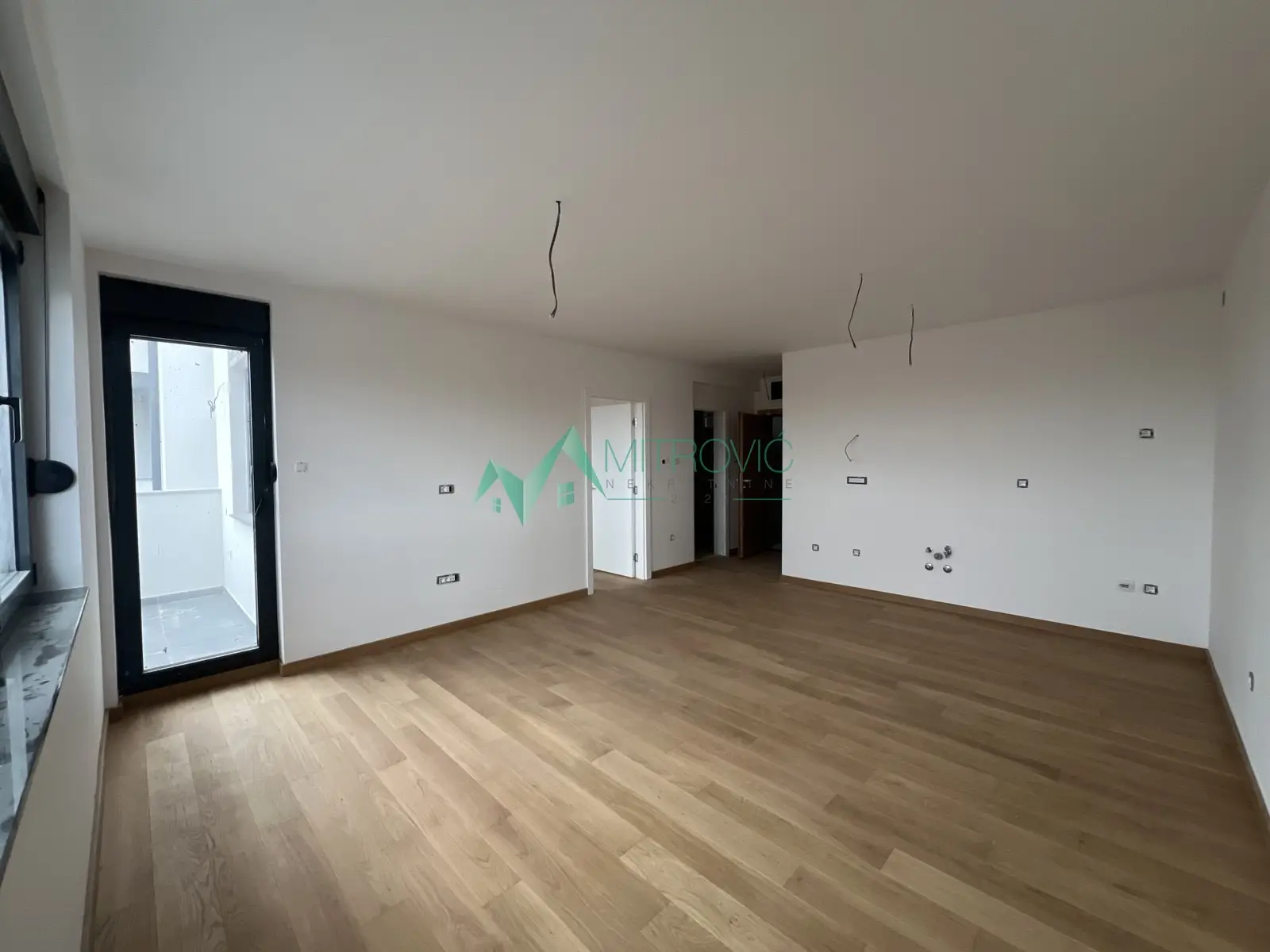 Sremska Kamenica/Mišeluk, urban villa