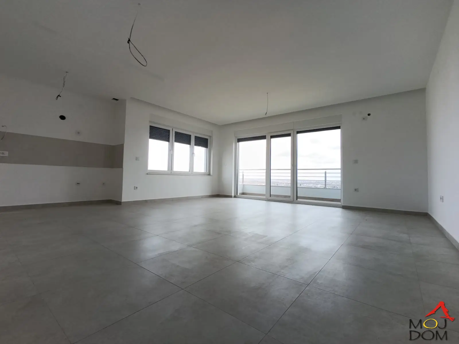 Stan 95m² — Tatarsko brdo, Sremska Kamenica