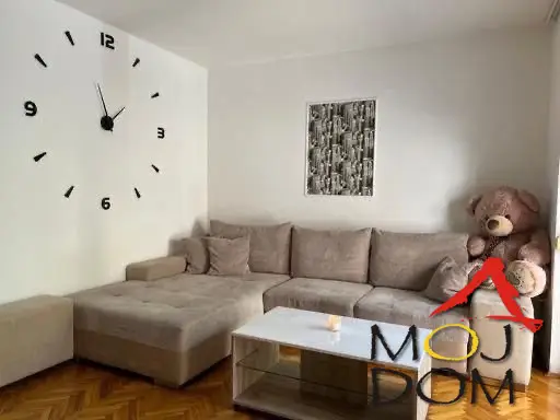 We are renting an excellent two-room apartment on the boulevard near Futoška market.

The apartment is in a high-quality newer building with an elevator, nicely equipped, and with a great room layout.

Move-in immediately.

Code: 

Call!!!

0638822439

Moj Dom real estate, Nov