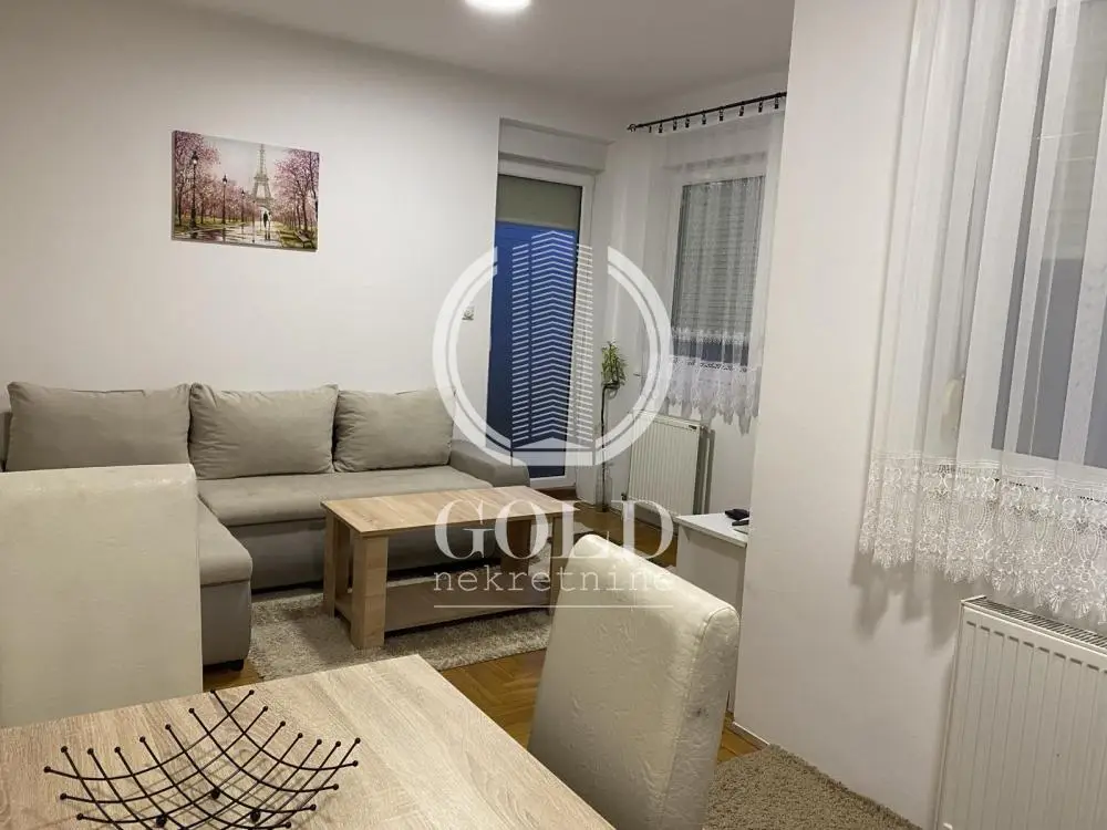 Stan 38m² — Centar, Novi Sad