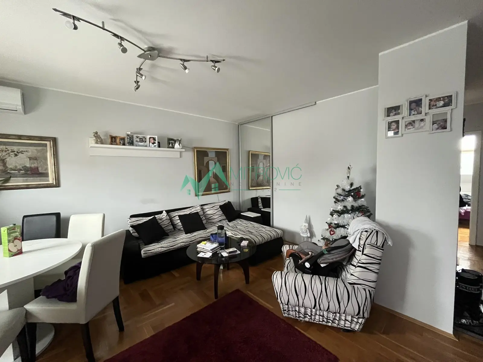 TWO AND A HALF ROOM APARTMENT IN PODBARA- exceptional offer
