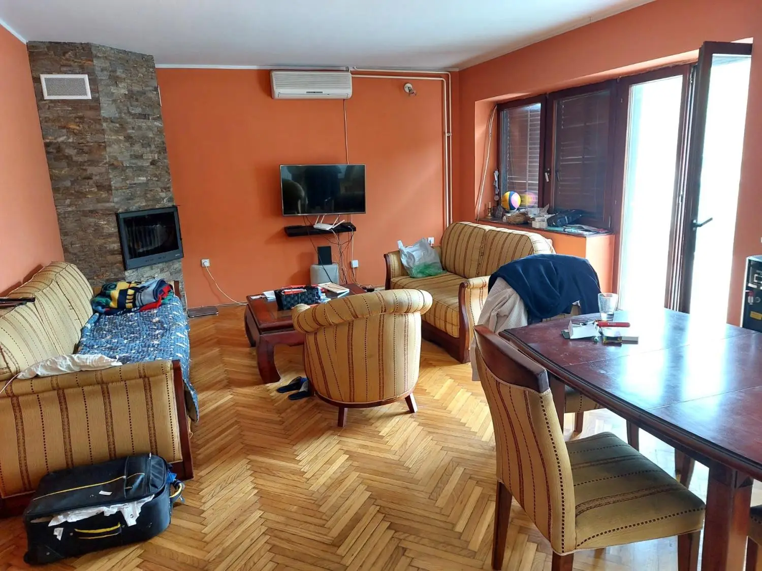 Novi Sad - Telep, detached house for sale on two levels, registered. The house consists of a basement, ground floor, and first floor with two three-room apartments. The house is solidly built, nice yard with a garage. Located in a great location, floor heating