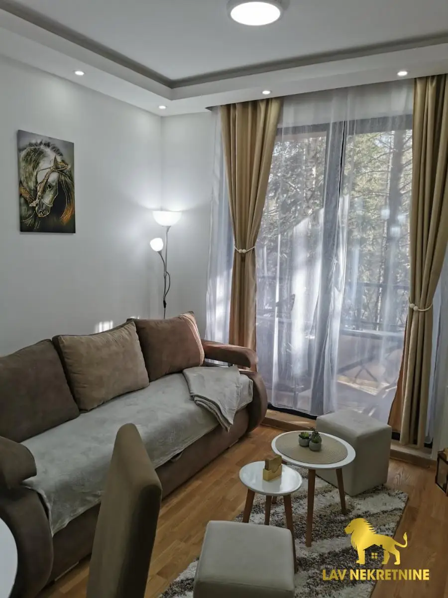 Fully equipped apartment for sale. No additional investment needed, the apartment is part of a hotel, with spa, wellness, saunas, pools... rest