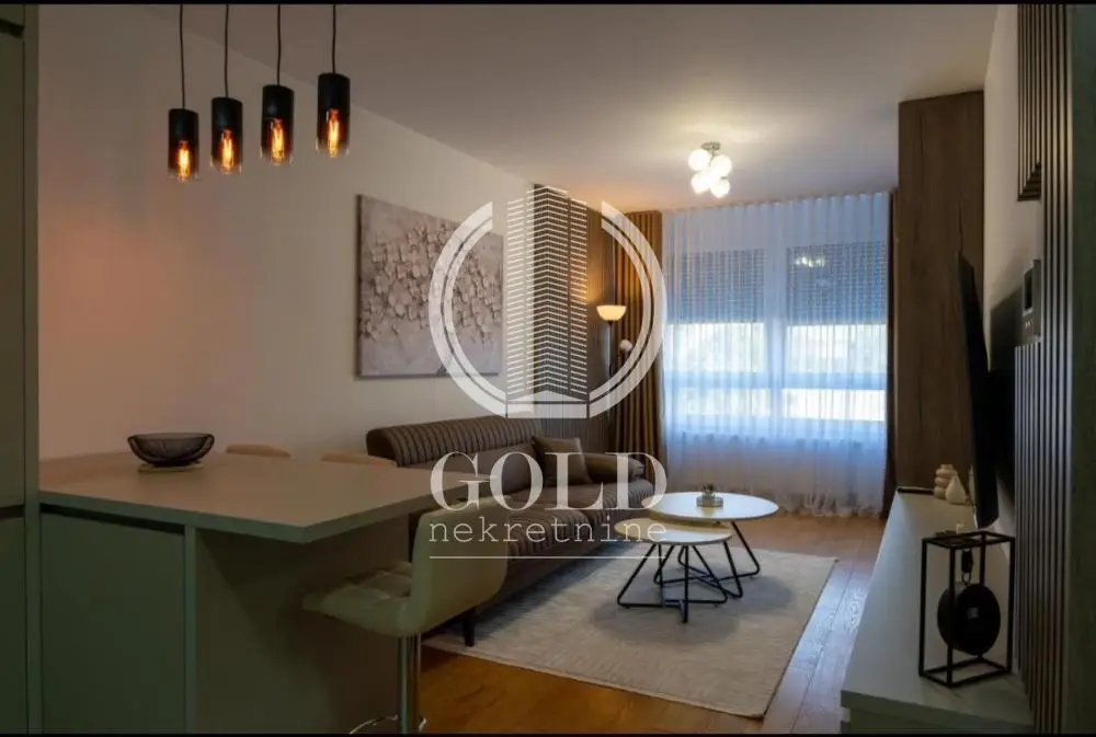 Stan 60m² — Centar, Novi Sad