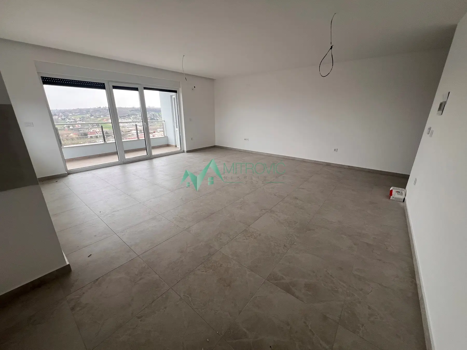 Stan 95m² — Tatarsko brdo, Sremska Kamenica