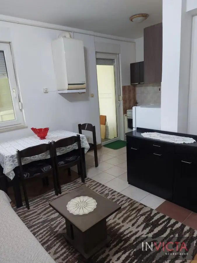 One and a half room apartment at the beginning of Telep with parking