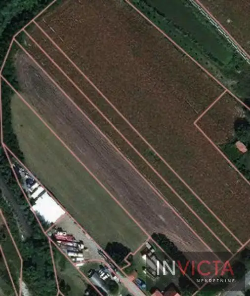 Agricultural land (planned for building) – Kać