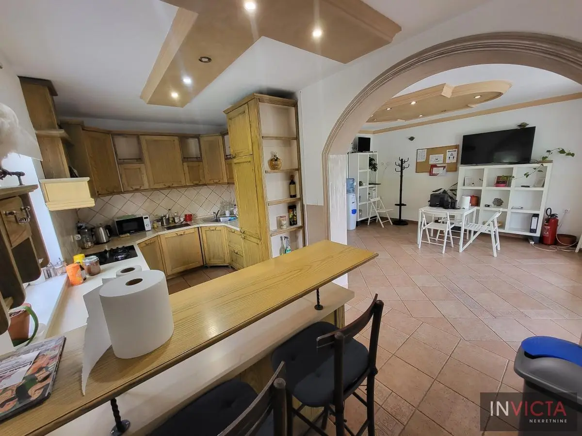 Luxury house in Telep - FOR BUSINESS