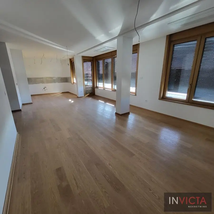 Luxury penthouse overlooking the city, fortress, Danube