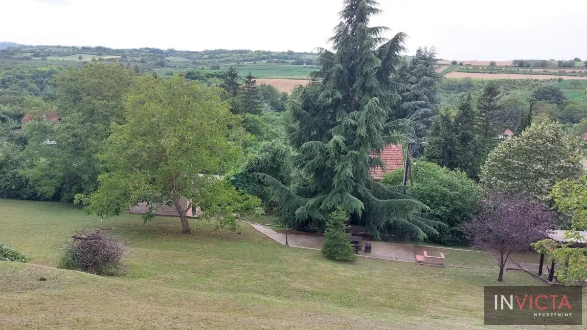 Čerević - weekend house on a beautiful plot