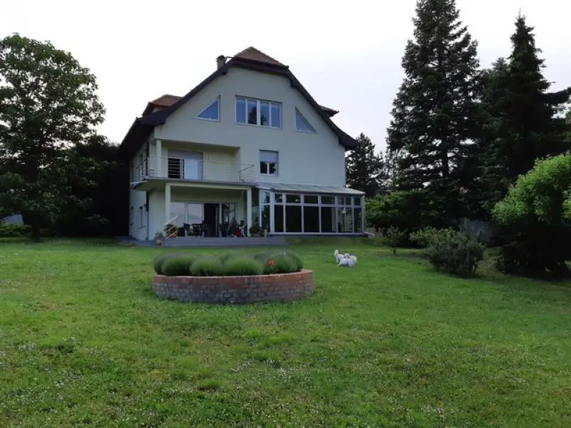 Luxury villa–Petrovaradin