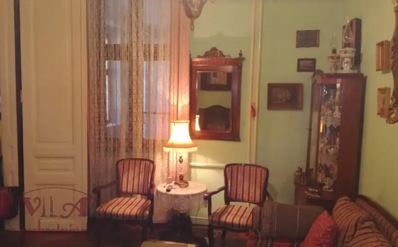 Novi Sad, Center, Nice salon apartment in the very center of the city - pedestrian zone