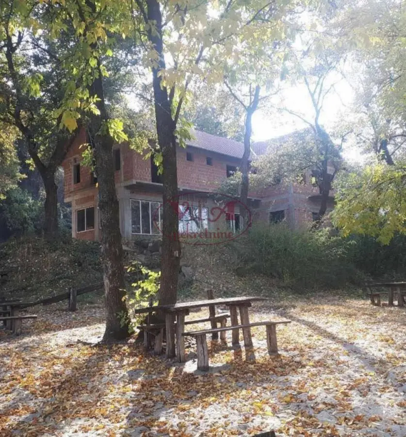 Indjija, Čortanovci, Hospitality facility–motel with restaurant in the Fruška Gora National Park