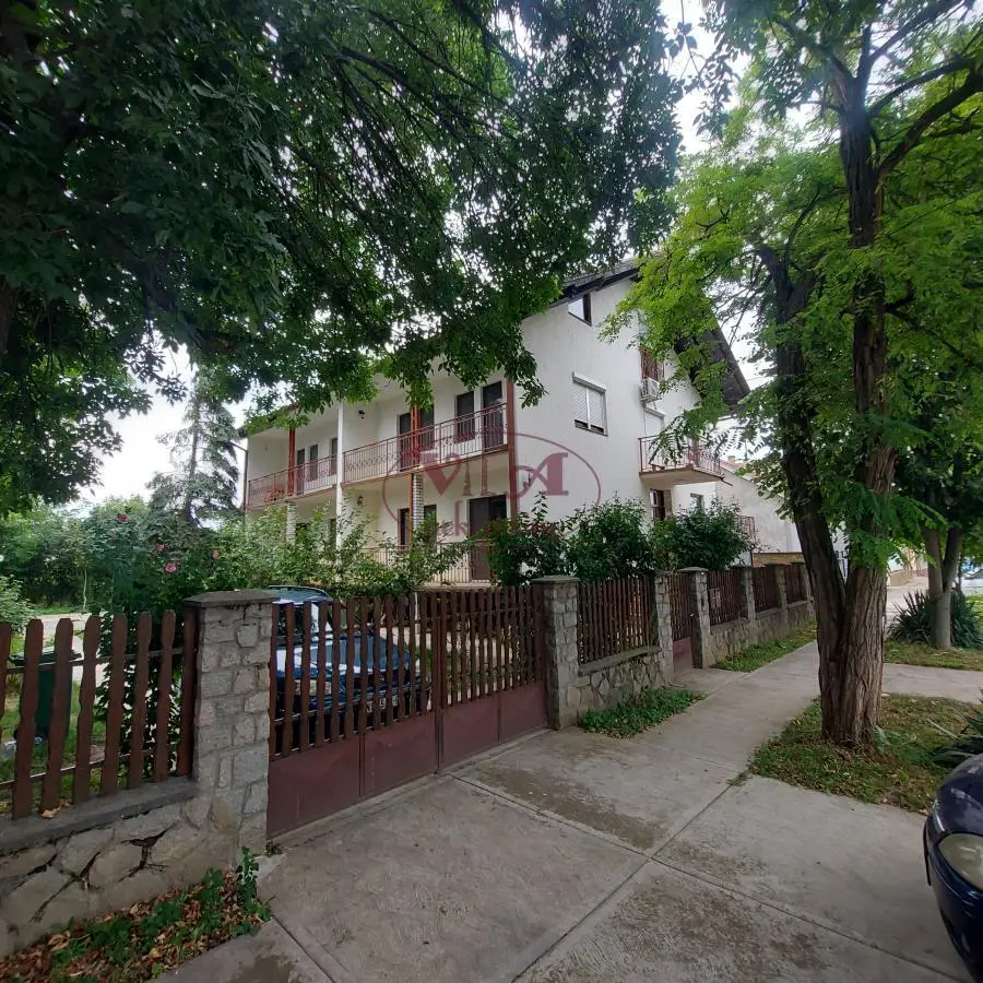 Novi Sad, Futog, Excellent house on a large plot of 1901 m2, near the Danube