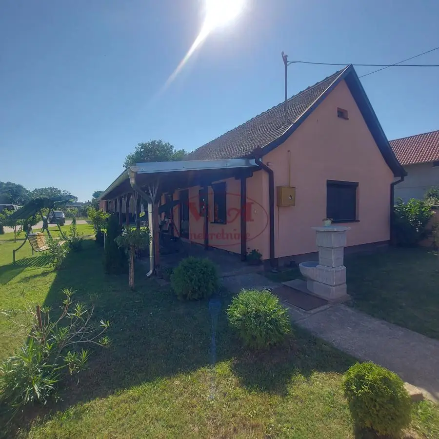 Srbobran, Turija, nicely arranged house with a large yard and a larger building for various purposes - possible exchange for an apartment in Novi Sad