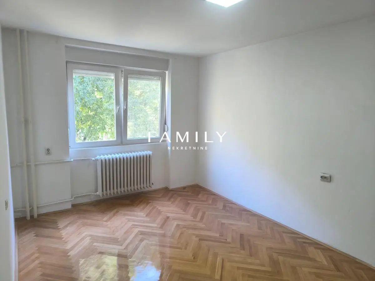 Pleasant two-room apartment 56m² in Rotkvarija – registered, ready to move in, building with elevator