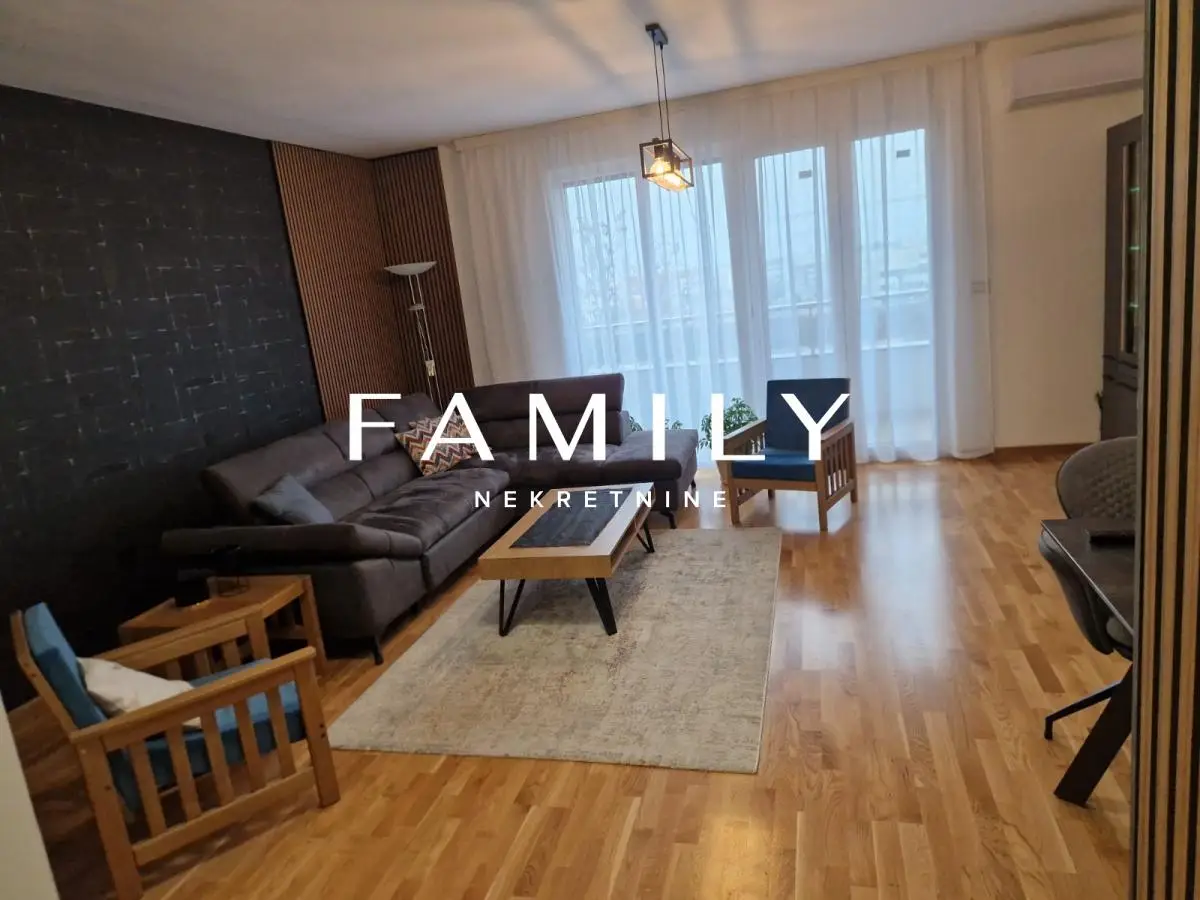 Exclusive apartment in an urban villa, 98 m² – Petrovaradin