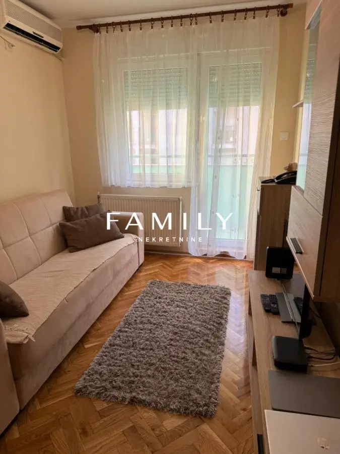 Modern, fully equipped one-and-a-half-bedroom apartment for rent in the heart of Grbavica