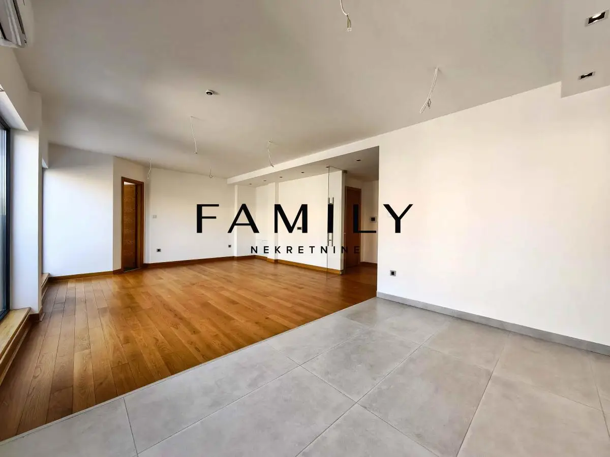 Exclusive apartment of 245m² with rooftop pool – New construction, Cara Dušana