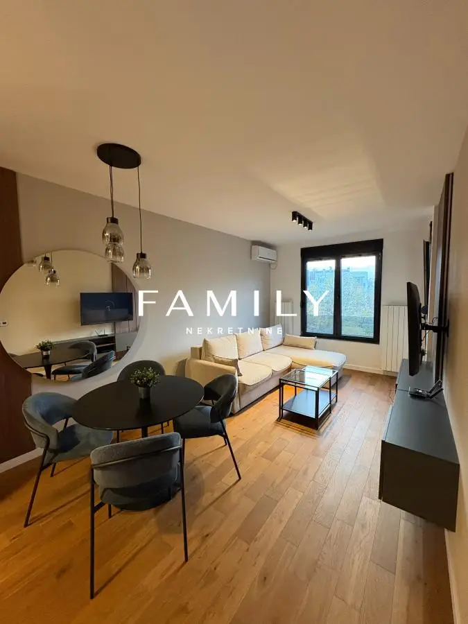 New, luxuriously furnished apartment – Grbavica, 43 m²