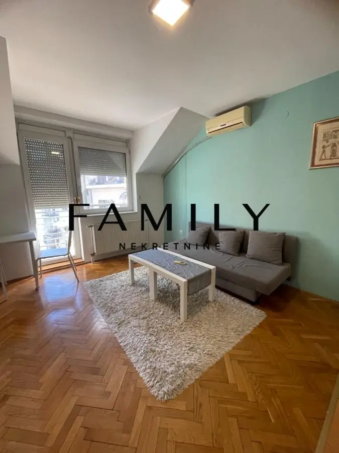 Bright studio apartment for rent in Grbavica!