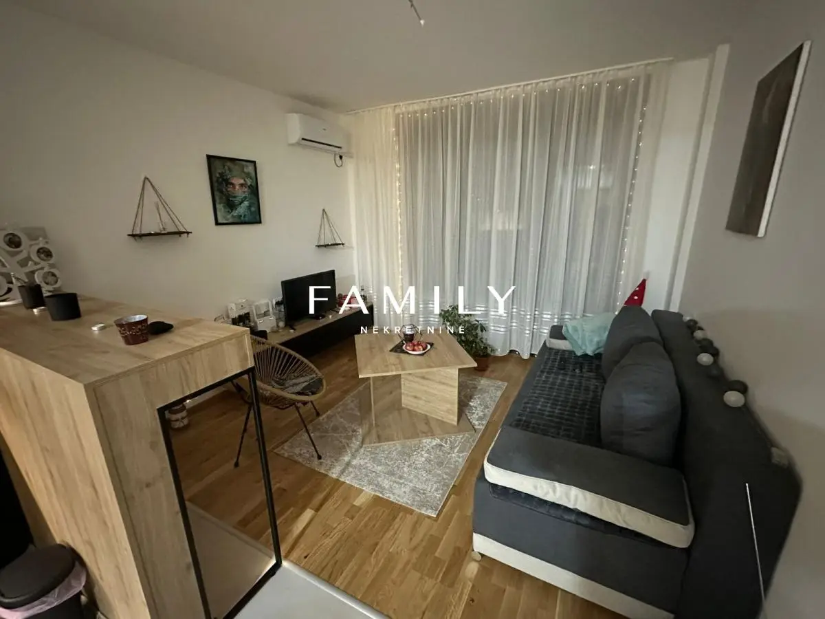 Modern one-and-a-half-room apartment in new construction in Adice – move-in ready!