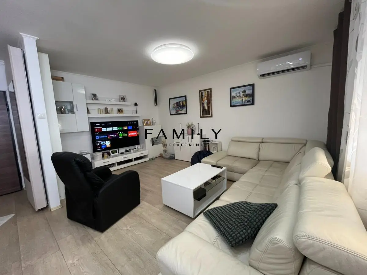 Four-room apartment for sale, LIMAN 2 – 71 m² with a view of Fruška Gora