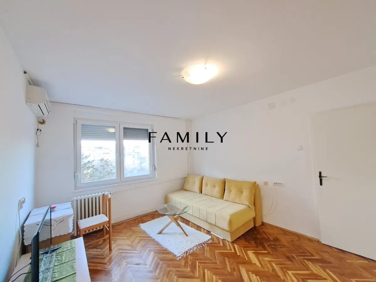 Furnished one-room apartment, 30m2, close to the bus station
