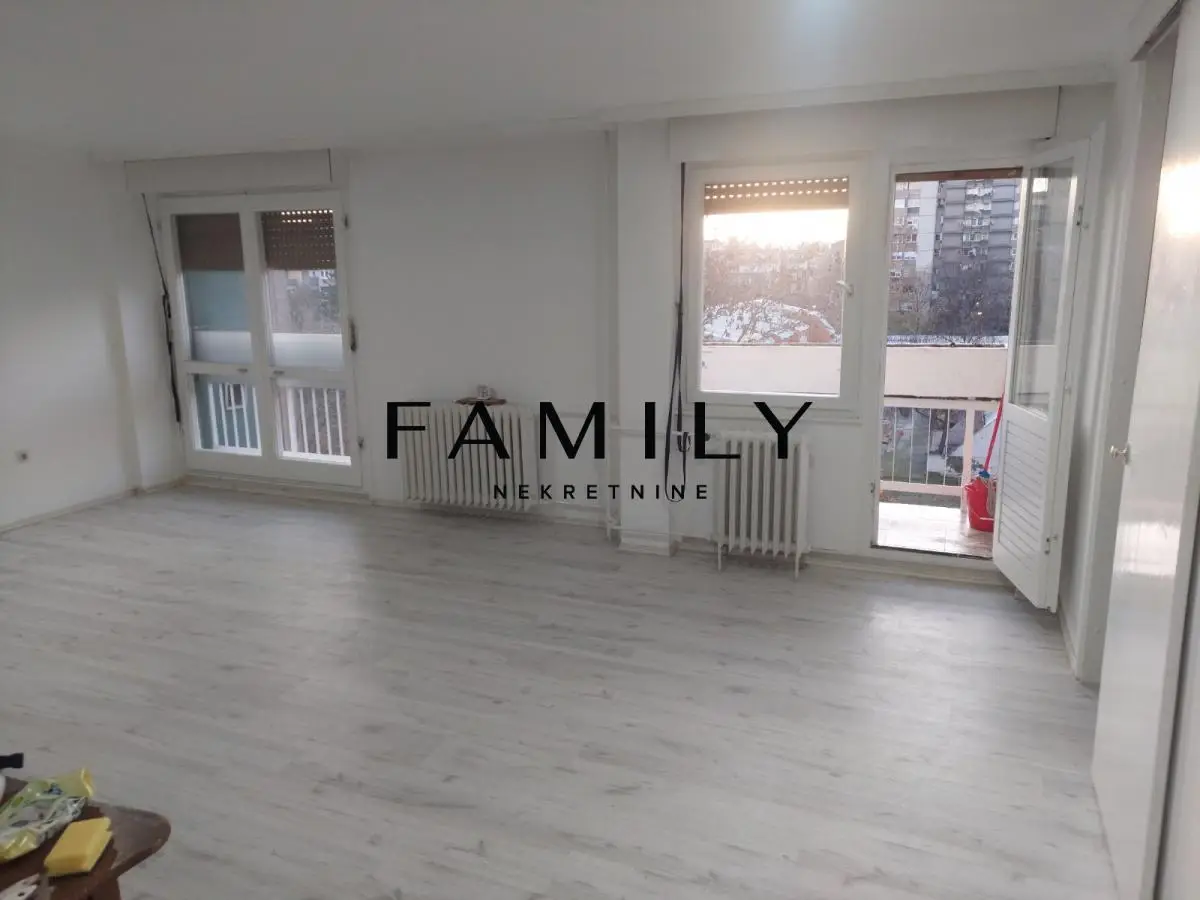 Renovated three-bedroom apartment 78 m² – Liman 3, Narodnog fronta – vacant, move-in ready