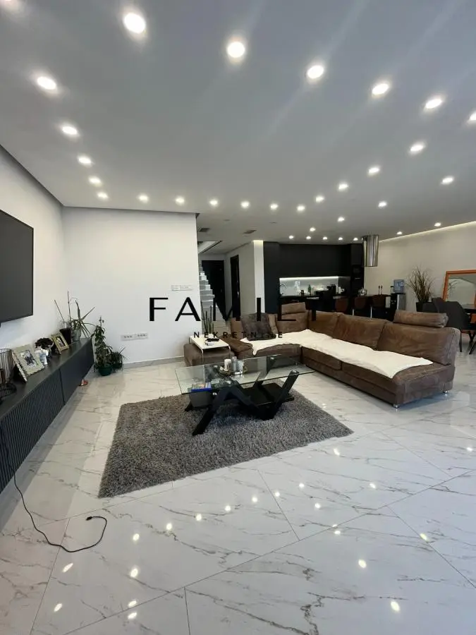 Luxury villa on Tatarsko hill – a perfect blend of elegance, tranquility, and potential