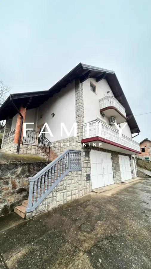 For sale: beautiful three-level house in a quiet part of Sremska Kamenica – Čardak