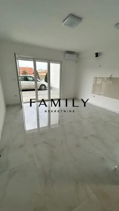 BUSINESS SPACE FOR RENT – 28 m², Veternik