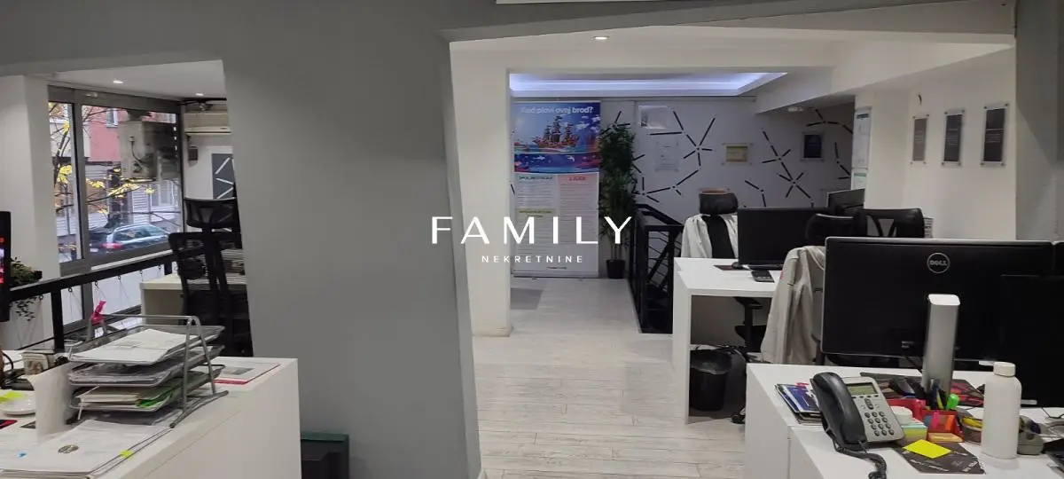 FOR SALE – LUXURY STREET-LEVEL RETAIL SPACE IN PRIME LOCATION