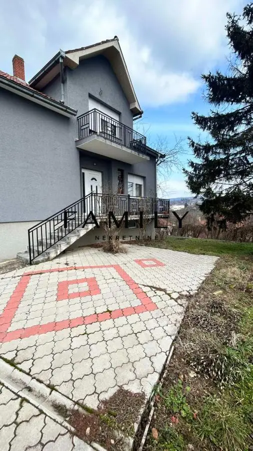 Sale of a multi-story house in Vrdnik – peace, nature, and a beautiful view of Fruška gora