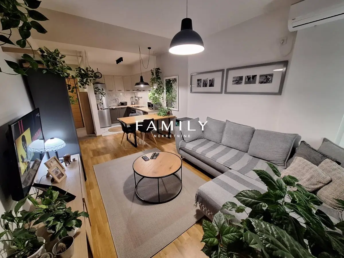 Three-room apartment 60m² | Square Garden | Registered, no encumbrances | 3rd floor
