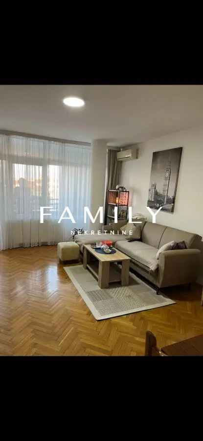 Poslovni prostor / Stan | 50m2 | Kod Futoške pijace, Novi Sad